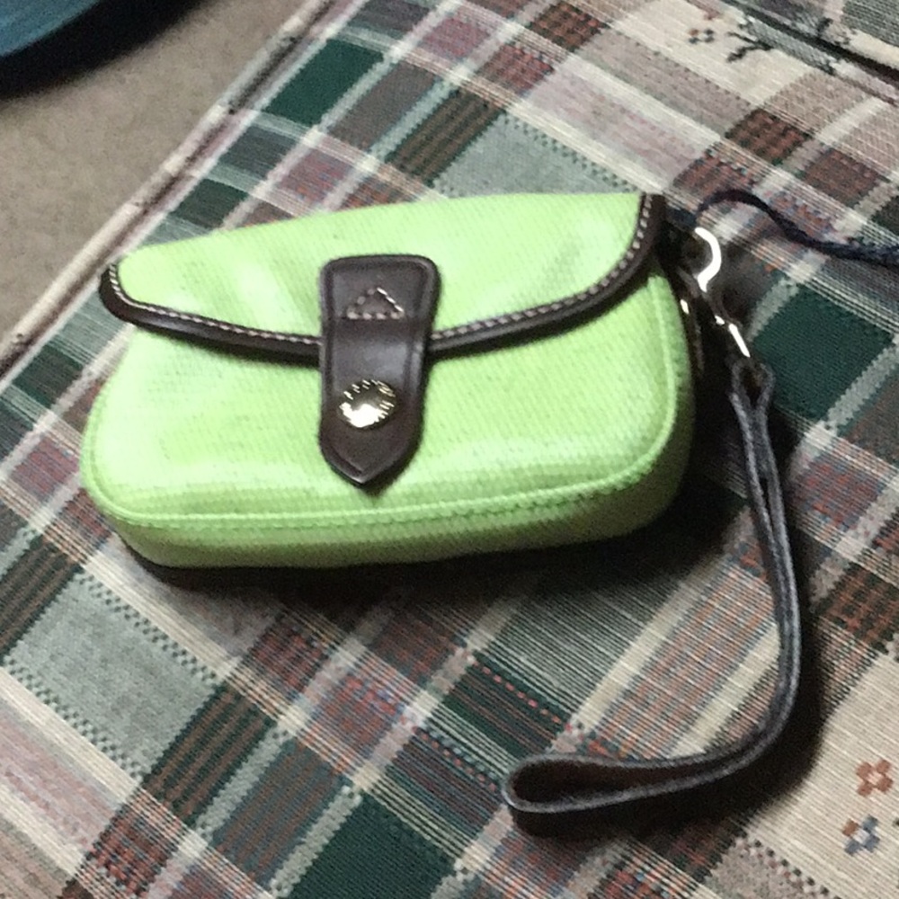 Mini wristlet